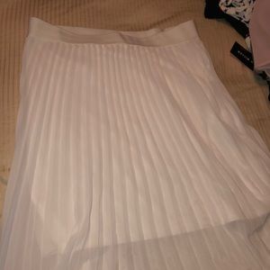 Long ruffle skirt